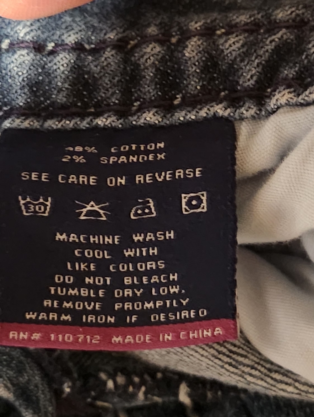 VIGOSS The New York Capri Jeans Womens Size 16  Mid-Rise Embellished Embroidered - Picture 13 of 16